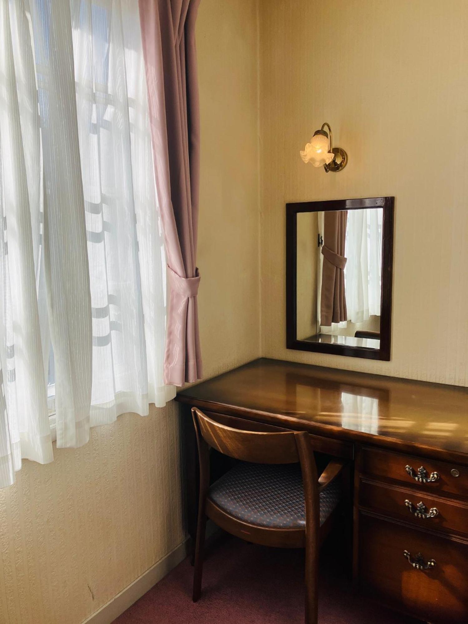 האקובה Petit Hotel And Restaurant Air Mail מראה חיצוני תמונה