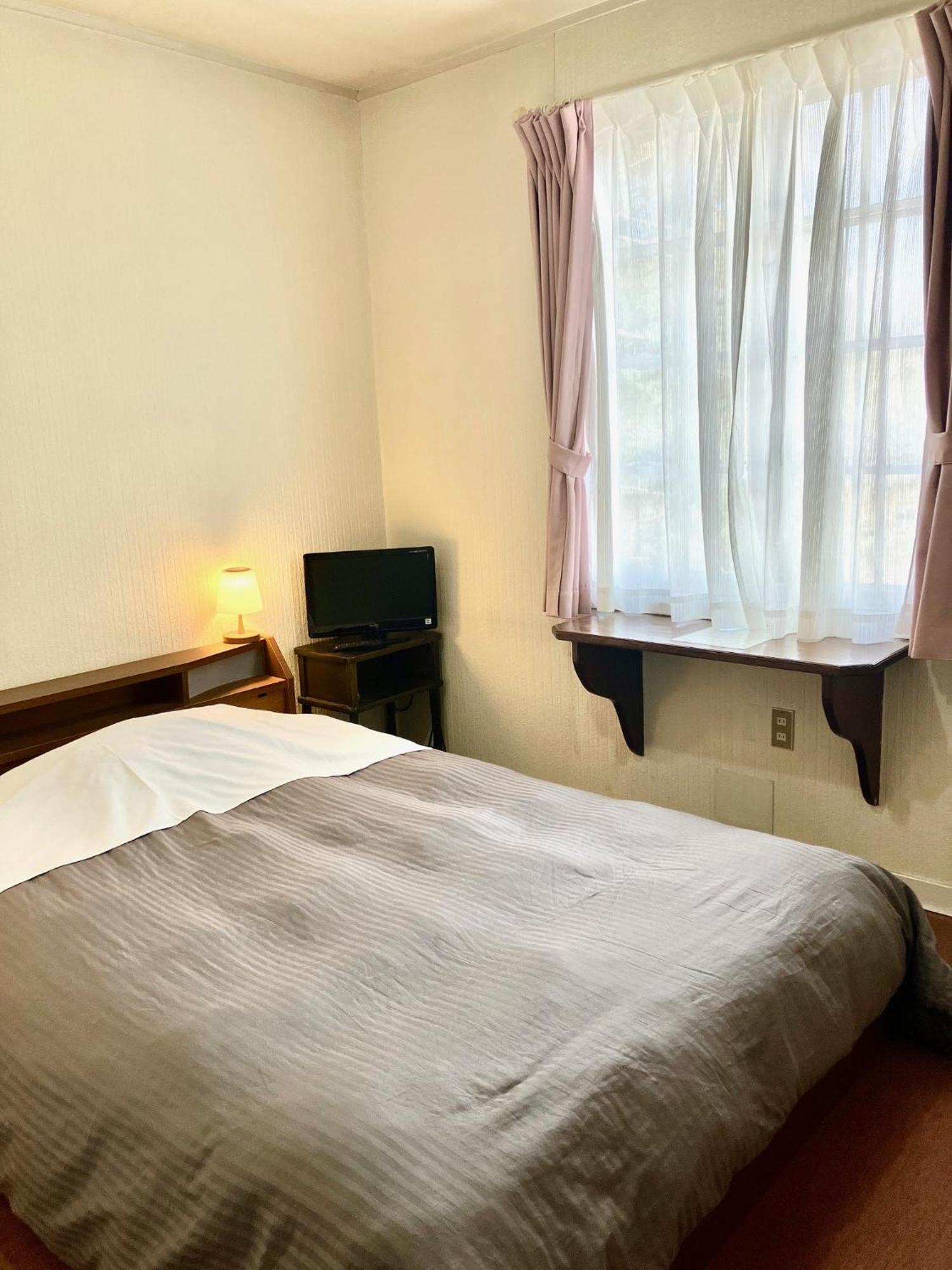 האקובה Petit Hotel And Restaurant Air Mail מראה חיצוני תמונה
